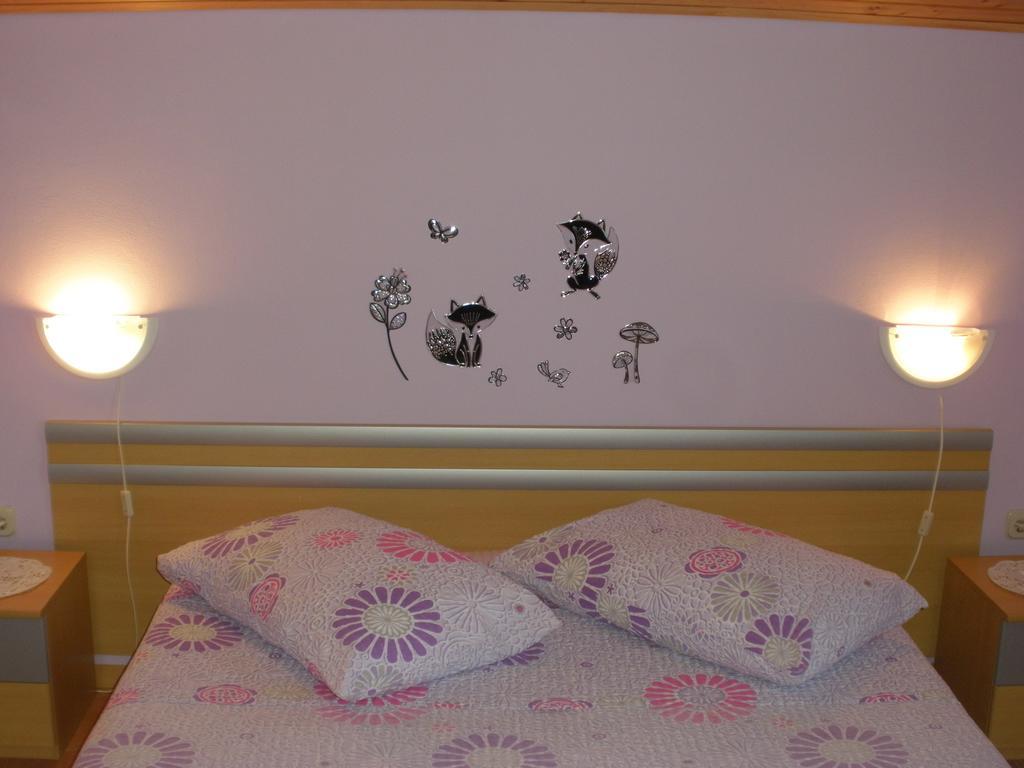 Corry 1 Apartment Ravni Room photo